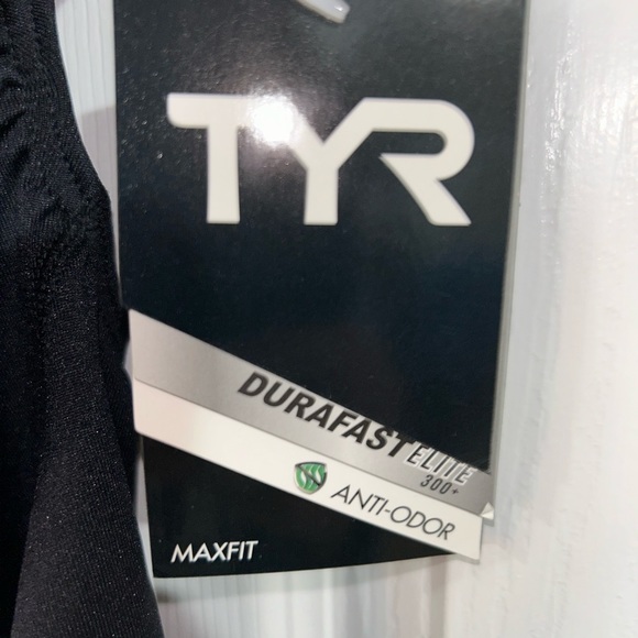 NEW TYR size 28 (9/10) girls black swimsuit - Picture 3 of 6